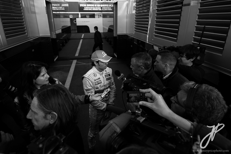 Illustration for article titled The Tense Beauty Of Formula One Practice In Barcelona